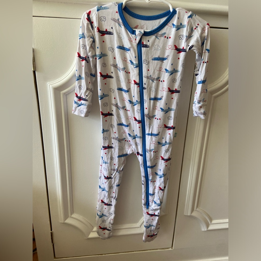 Macaron+Me bamboo airplane footie pajamas
